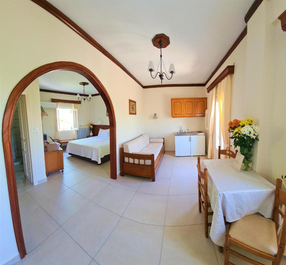 Kastro Hotel Spétses Habitación foto